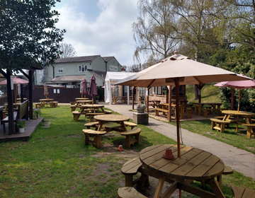 external ethernet cabling installation to outdoor wifi access point for internet in pub beer garden in hertfordshire